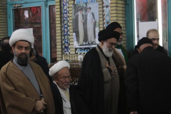 وداع با پیکر آیت الله محمودی